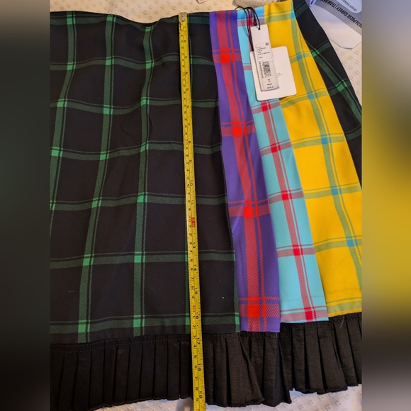 Alice and Olivia Pleated multi color semira mini skirt - Picture 3 of 5